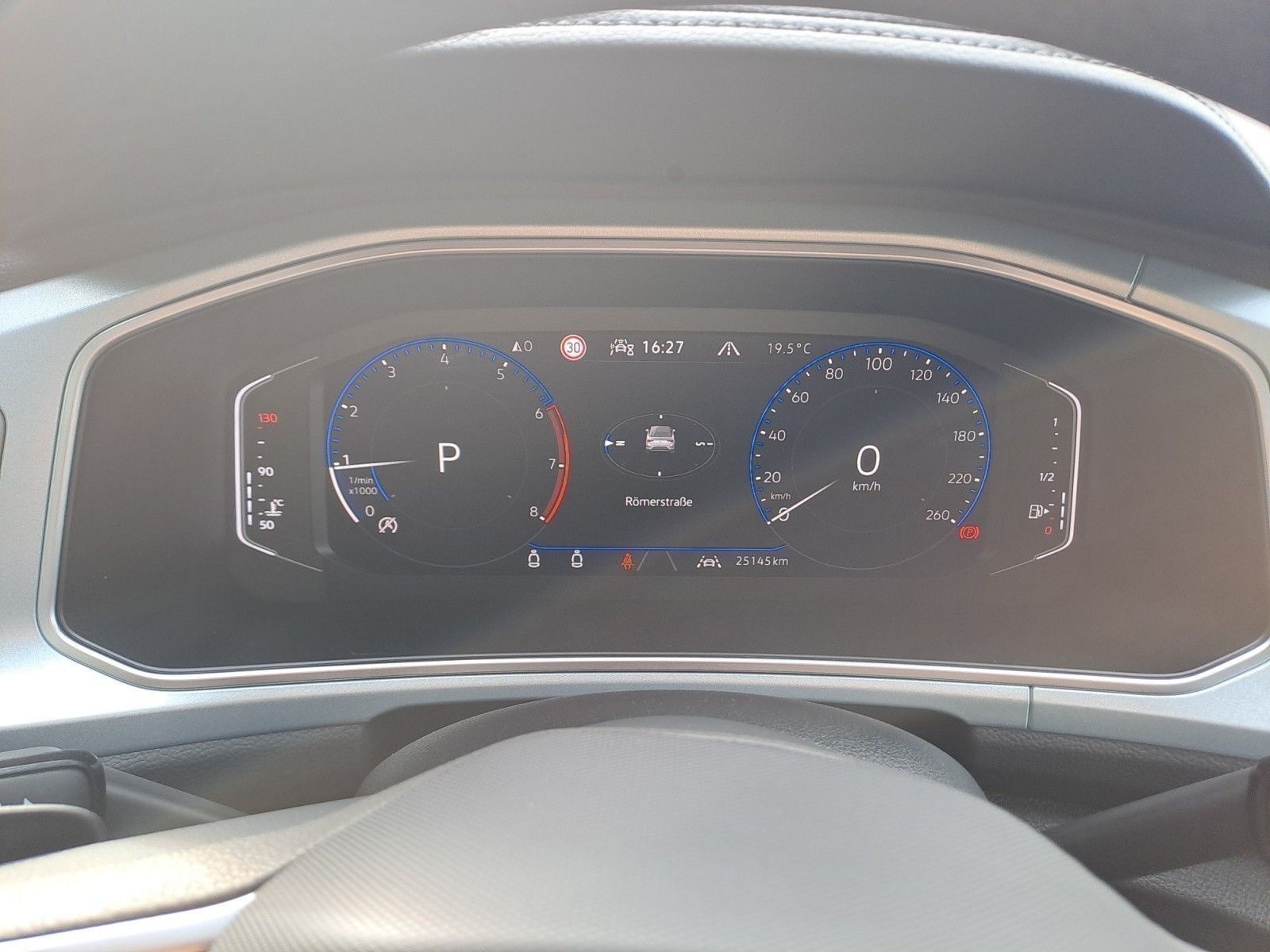 Volkswagen T-Roc - Bild 10