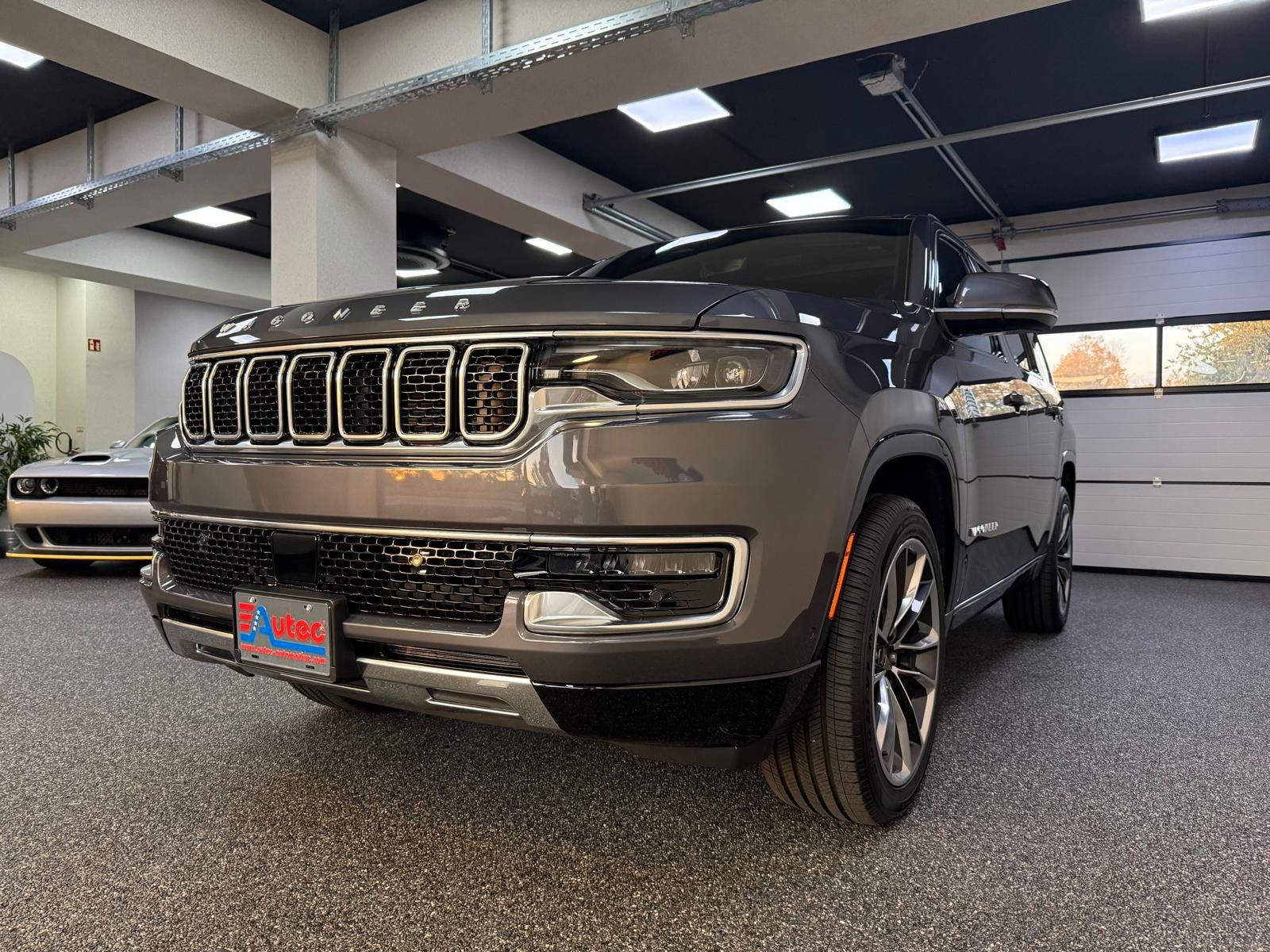 Fahrzeugabbildung Jeep WAGONEER SERIES III 5.7L-LUFTFED.-8 SITZE-LPG