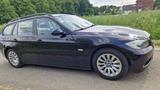 BMW E91 318i - BMW 318: 318i E91