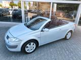 Renault Megane Cupe Cabriolet - Renault Megane aus 2004 mit Diesel-Antrieb