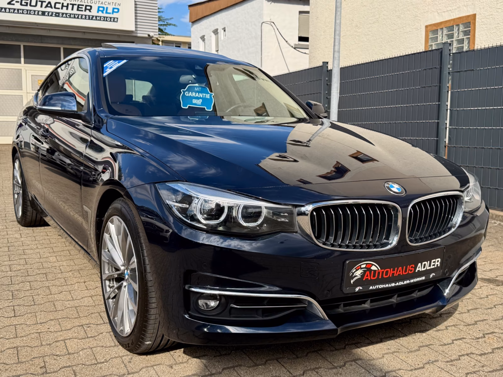 BMW 330i xDrive GranTurismo Luxury-Line*1HD*PANO*KAM