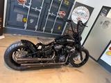 Harley-Davidson Street Bob 107 200 Heckumbau !!! - Offers