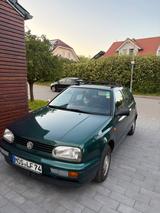 Volkswagen Golf 1.8 Standard - Volkswagen Golf aus 1997 mit Benzin-Antrieb: Kombi
