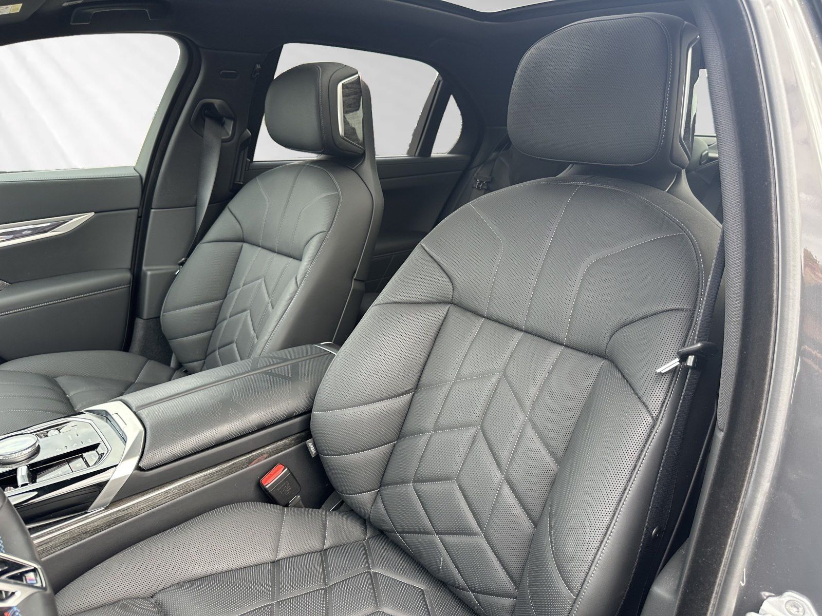 BMW M760 - Bild 17
