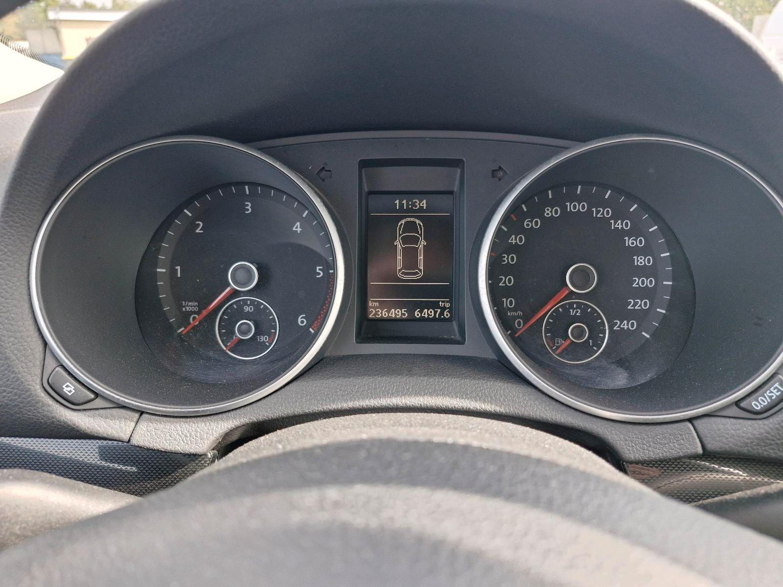 Volkswagen Golf 2012 — photo 8