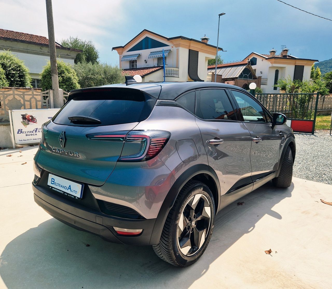 Other Renault Captur TCe 90 CV Techno imagem 3