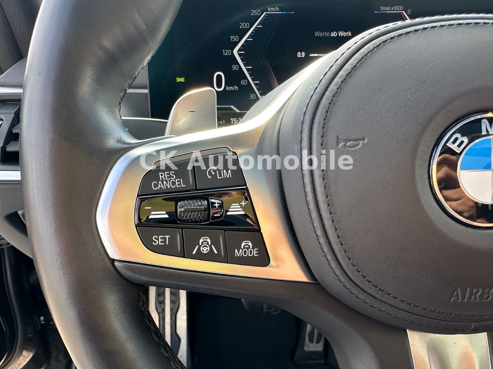 Fahrzeugabbildung BMW M340d xDrive Touring/Navi/Head-Up/Pano/360°/LED