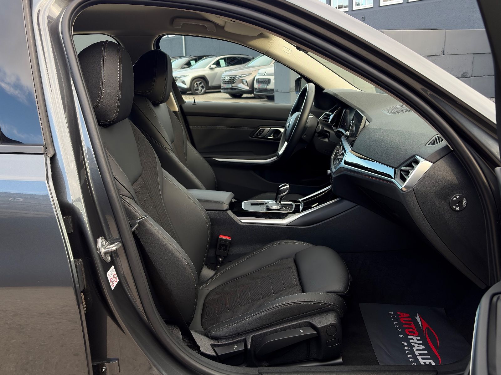 Fahrzeugabbildung BMW 320i Limo Sport Line 3Z-Klima Temp. LCProf. AHK