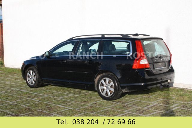 Volvo V70 T4 Kinetic  Xenon/Navigation/PDC/Shz/AHK/Alu