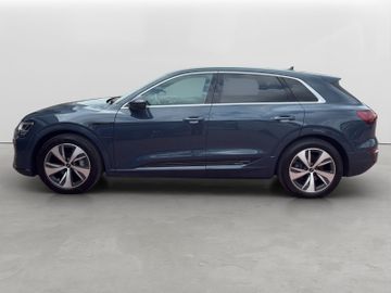 Audi Q8 e-tron - 6
