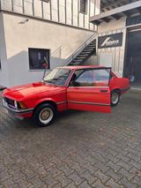 BMW e21 315 - BMW 315 mit Benzin-Antrieb