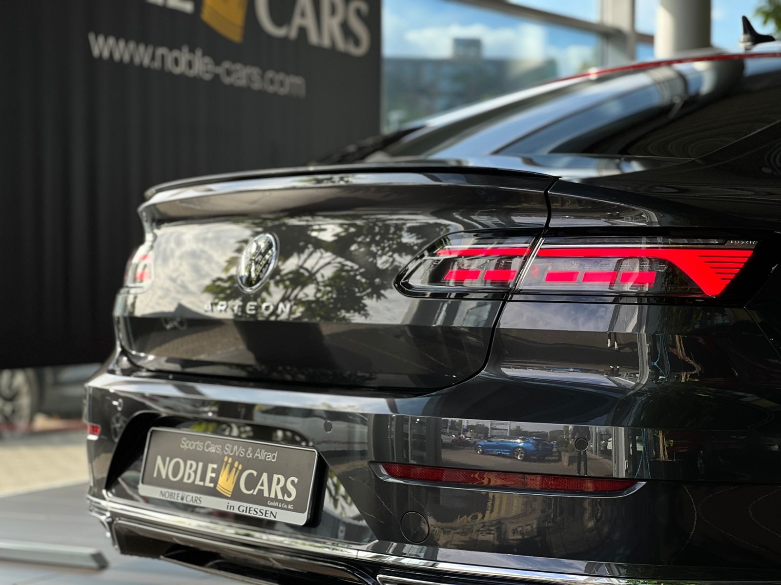 Fahrzeugabbildung Volkswagen Arteon R-Line Massage SHZ NAVI Full Link