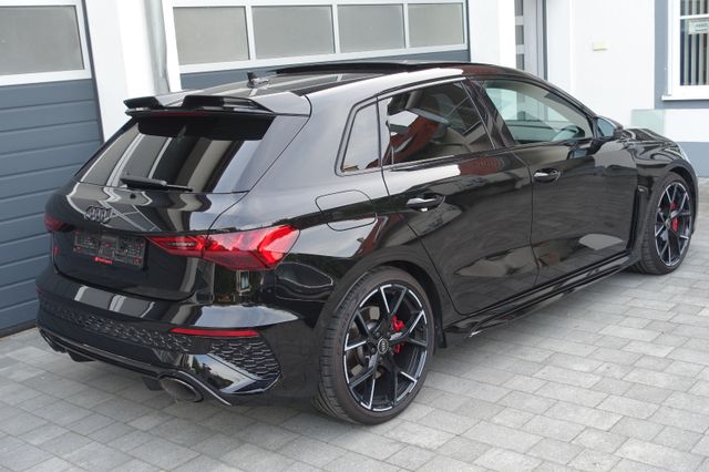 Audi RS3 Sportback Spoiler2x Carbon  Panor. Raute-rot