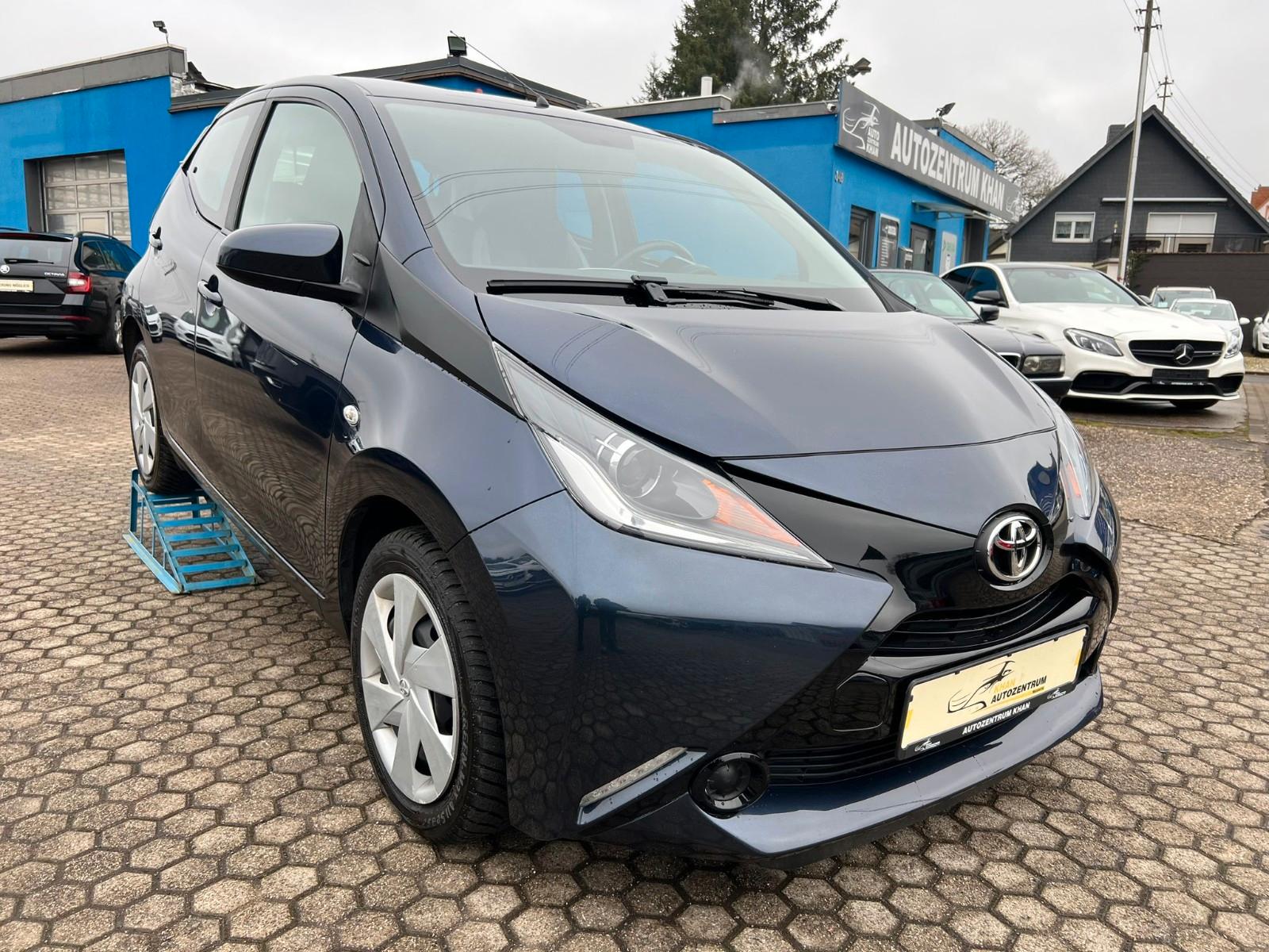 Toyota Aygo AYGO x KLIMA/KAMERA/TEMPOMAT