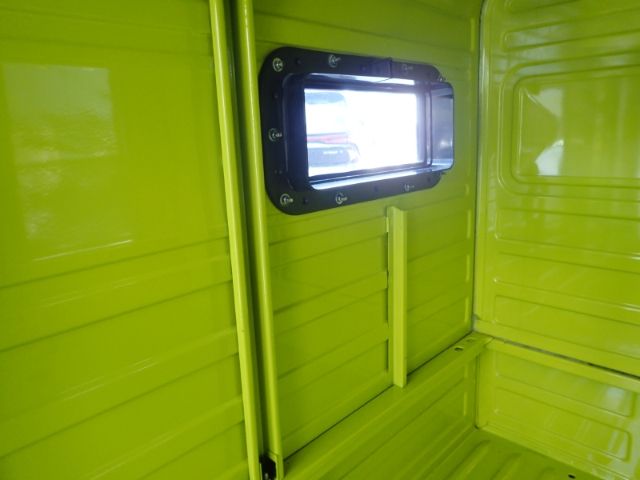 Fahrzeugabbildung Piaggio Ape 50 Kasten Fenster Heckklappe Unterbodenschut