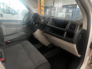Volkswagen T6 Transporter - 4