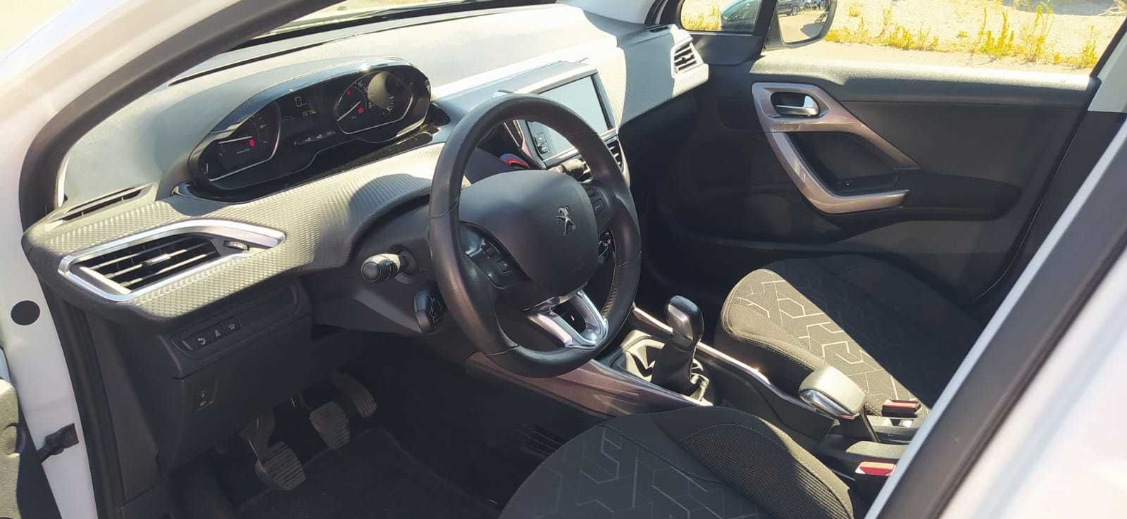 Fahrzeugabbildung Peugeot 2008 Style, AHK,Sitzheizung,PDC,Alus,Pano-Dach