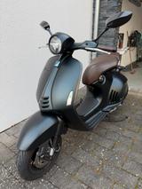 Vespa 946 Armani Edition Sammlernummer 753 - VESPA MOTORRAD