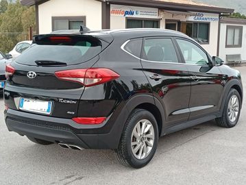 Hyundai TUCSON - 4