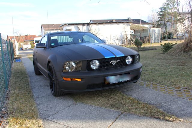 Ford Mustang GT V 8