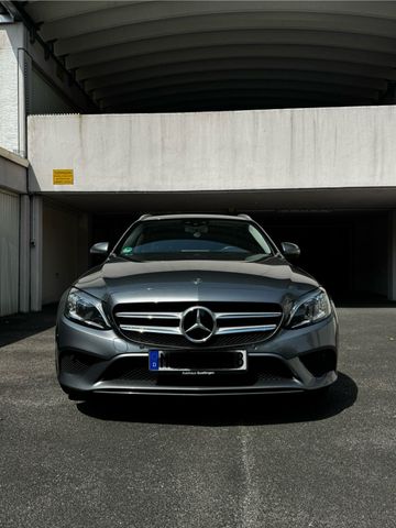 MERCEDES-BENZ Mercedes-Benz C 220 d T Avantgarde Distron...