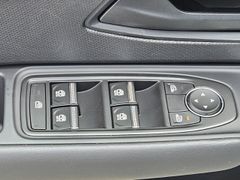 Fahrzeugabbildung Clio VI 160 E-Tech Full Hybrid Evolution