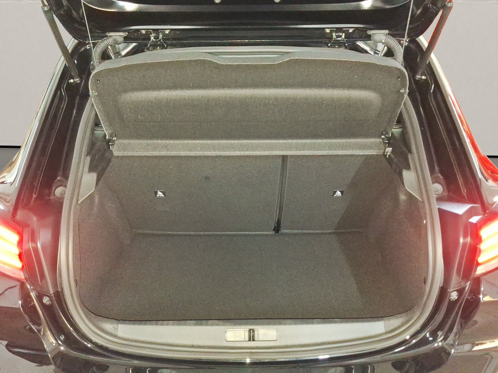 Peugeot 208 - Bild 18