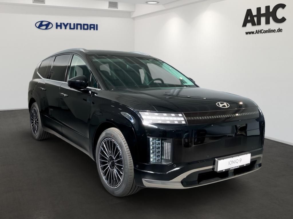 Fahrzeugabbildung Hyundai IONIQ 9 (6-Sitzer) 4WD 110kWh Uniq Pano HUD PDC