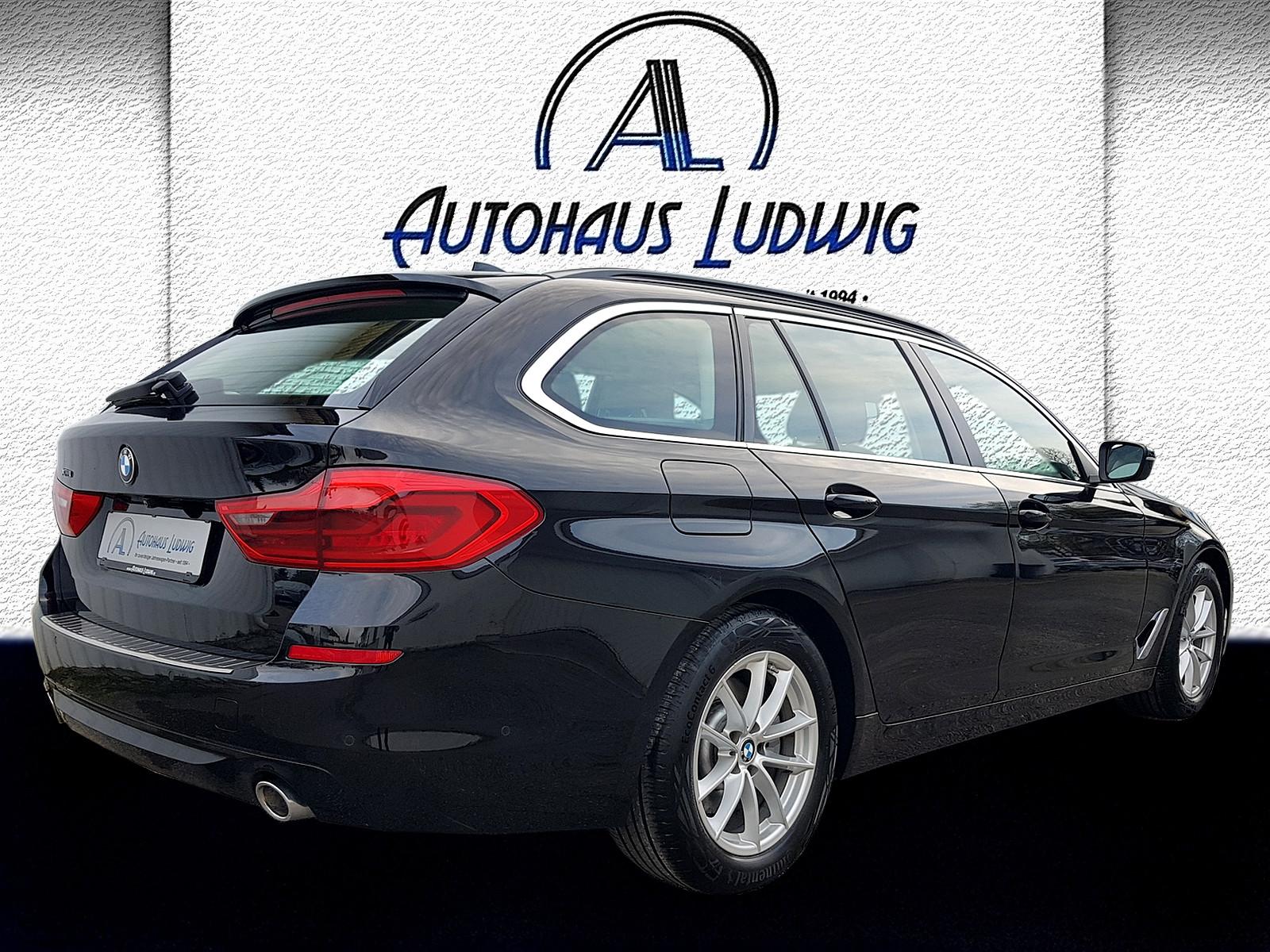 BMW 520dA xDrive Touring*Navi*AHK*HUD*Leder*AHK