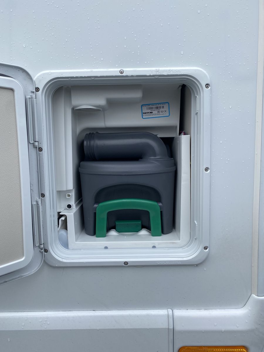 Fahrzeugabbildung Knaus Van i 550 MF