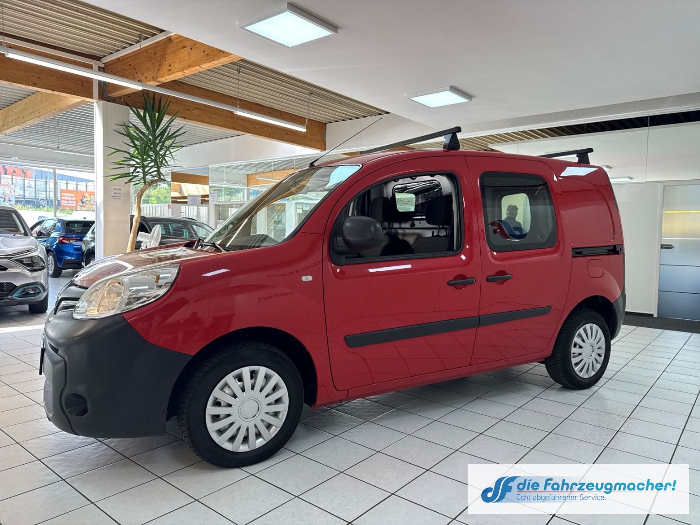 Fahrzeugabbildung Renault Kangoo Rapid Extra Fahrerprofil Tel.-Vorb. PDC B