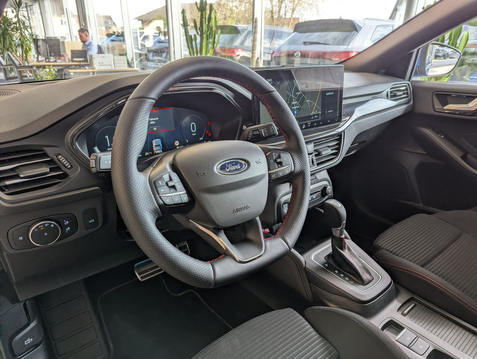 Fahrzeugabbildung Ford Focus 1.0 ST-Line X Styling Matrix B&amp;O Pano 18"