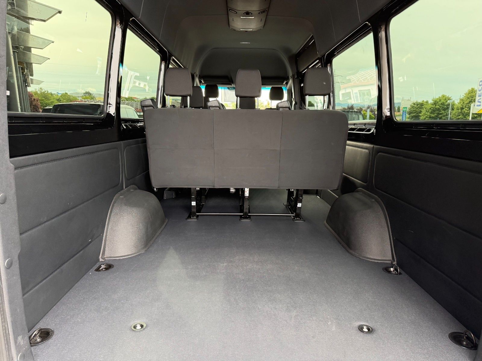 Fahrzeugabbildung Mercedes-Benz Sprinter 317 CDI 4325 Tourer Dachklima AHK