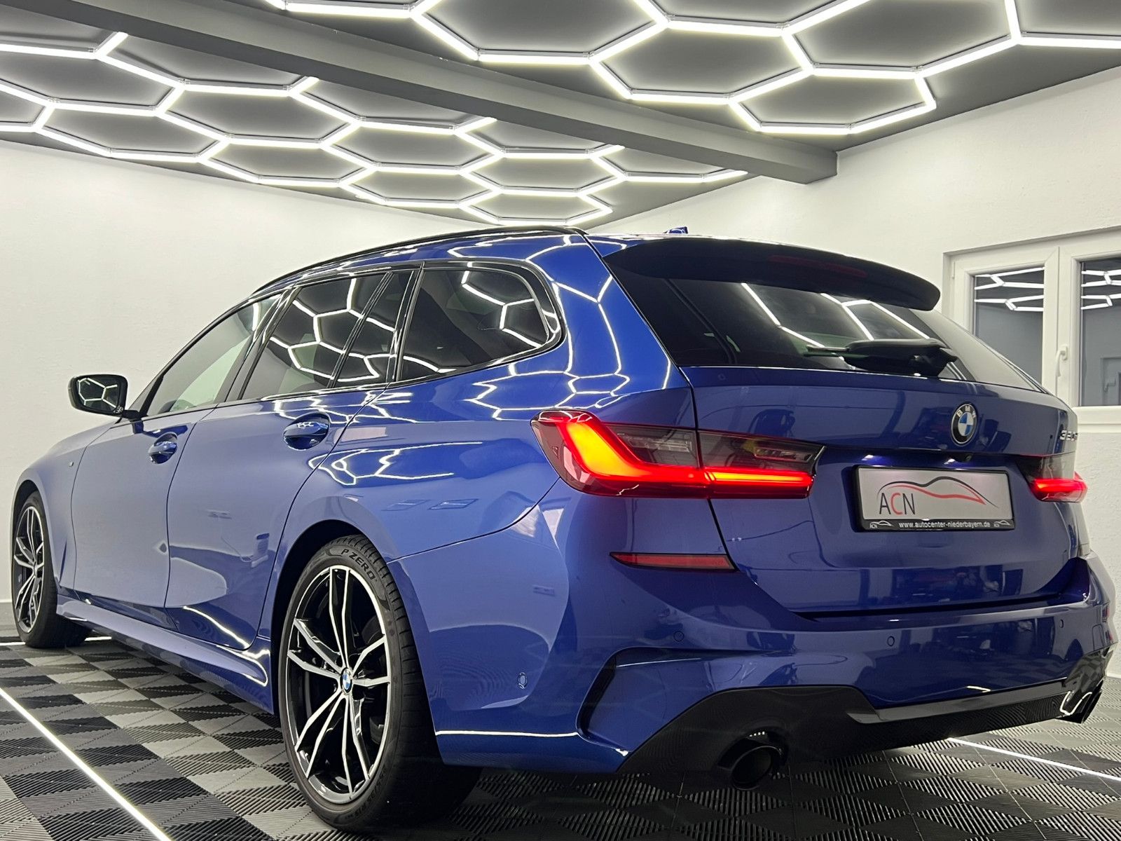 Fahrzeugabbildung BMW 320 d M SPORT/LED/DAB/PANO/ACC/19%/DE FZG