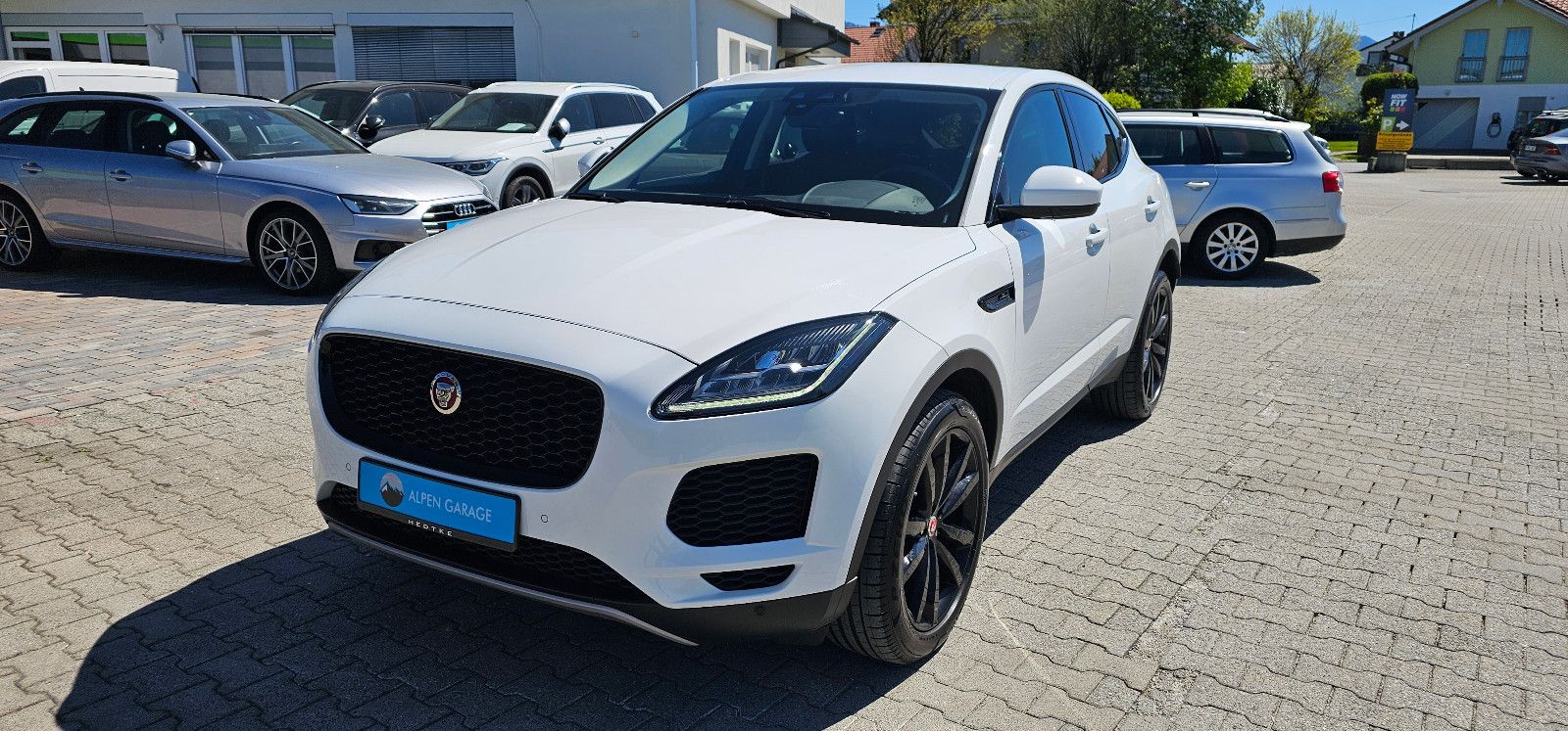 JAGUAR E-Pace