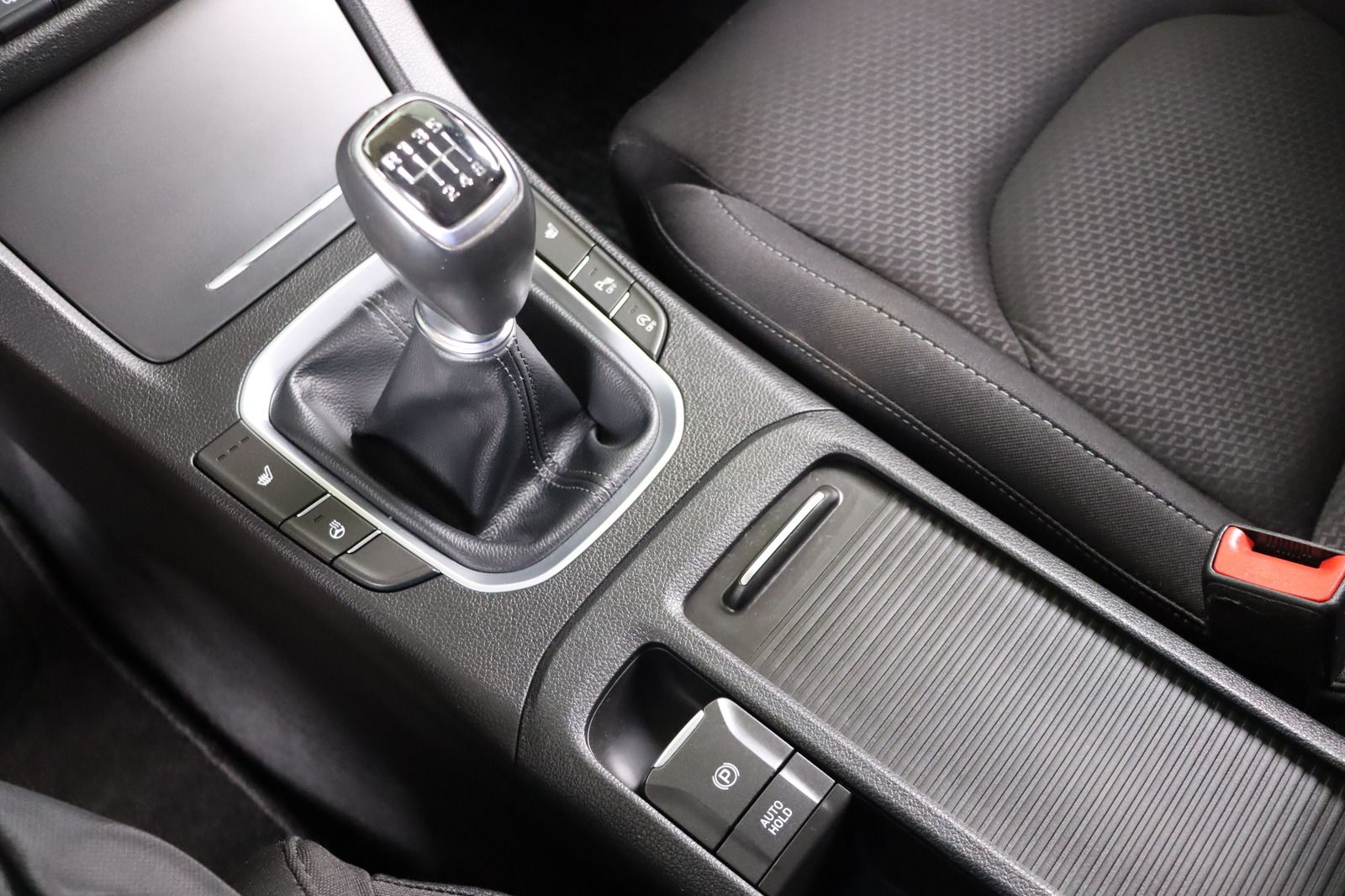 Fahrzeugabbildung Hyundai i30 T- GDi CW Family + * LED * Navi * DAB+ *