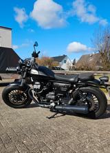 Moto Guzzi V9 Bobber - Offers