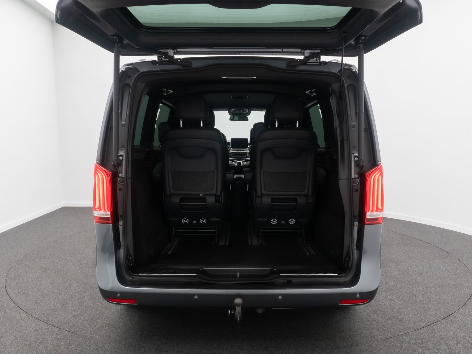 Fahrzeugabbildung Mercedes-Benz V 250 ACC Kamera Burmester AHK TischPaket 19Zoll