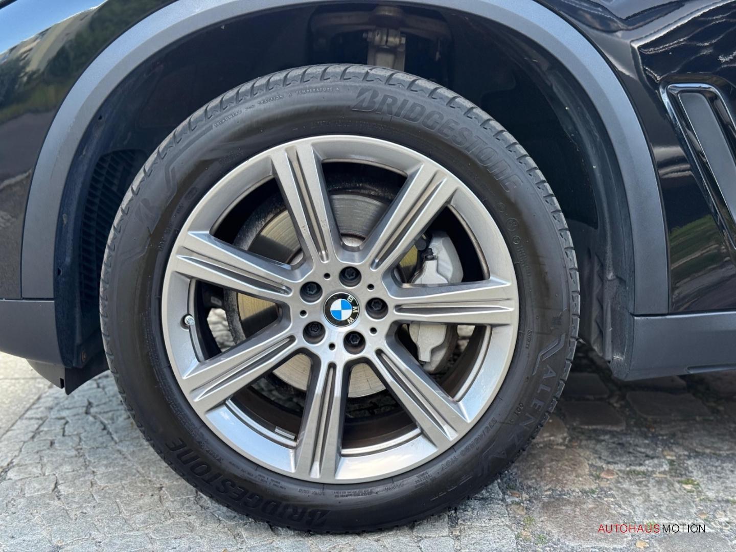 BMW X5 xDrive 25 d Navi HUD LED Memory Kamera ACC Pa