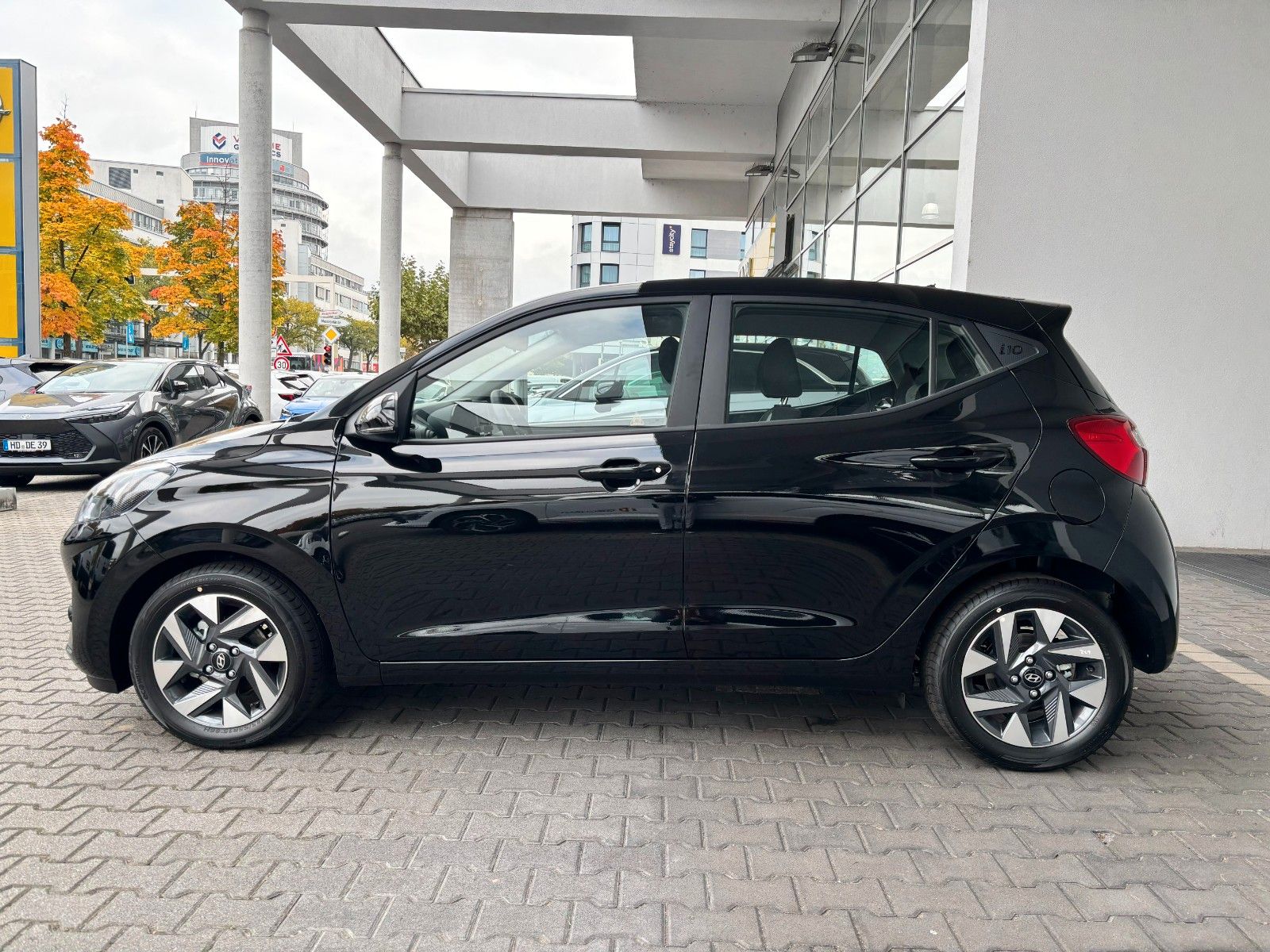 Fahrzeugabbildung Hyundai i10 1.0 63PS Trend Navi/Kamera/SHZ !