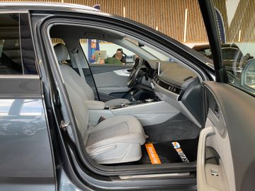 Audi A4 Avant design ultra *NAVI*ACC*AHK*PDC*MATRIX*
