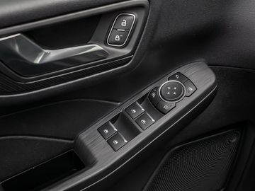 Ford Kuga 2.5 Plug-In Hybrid ST-Line X Pano. Kamera