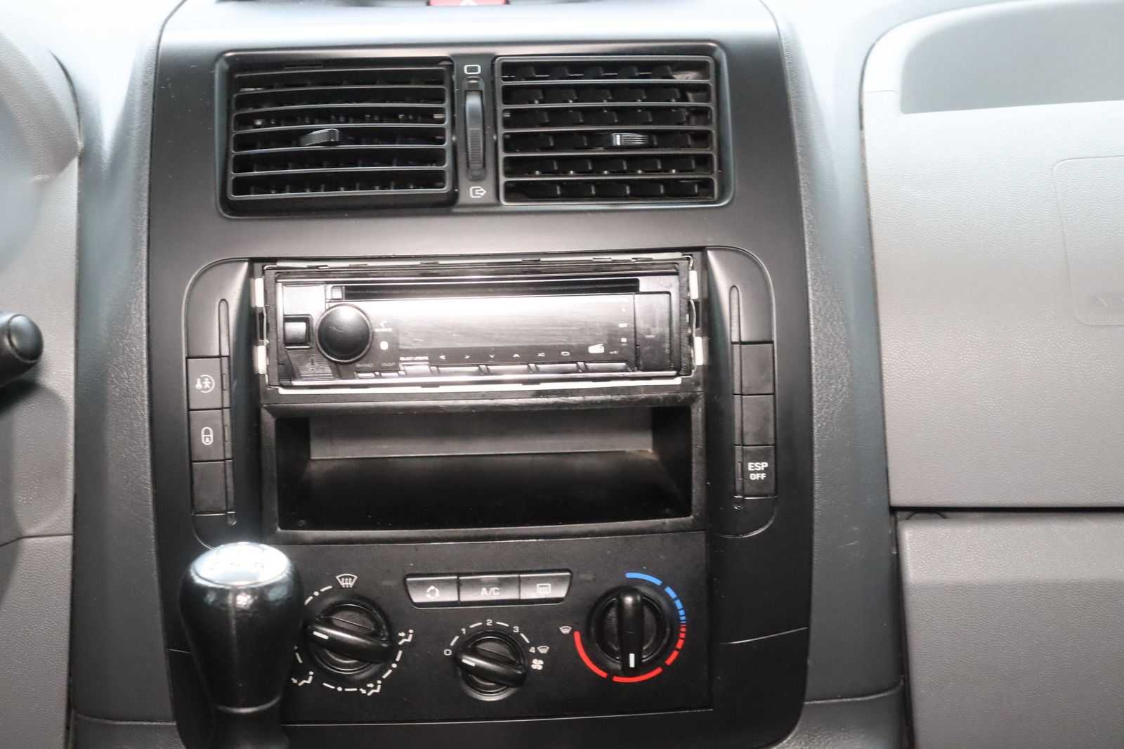 Fahrzeugabbildung Peugeot Expert Tepee 1.6HDI COOL 8 Sitzer