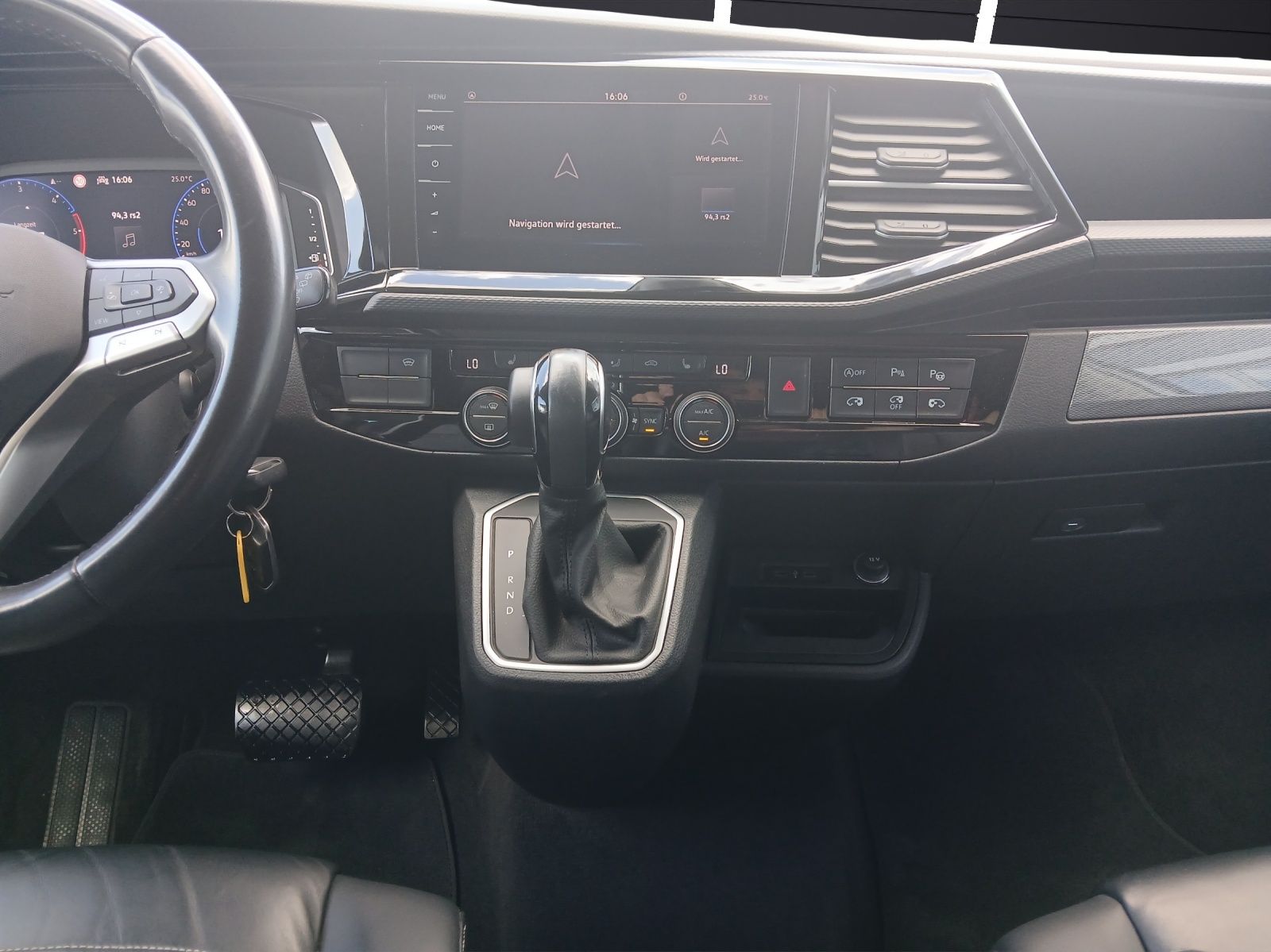 Fahrzeugabbildung Volkswagen T6 Multivan T6.1 TDI Exclusive DSG STH LED AHK N