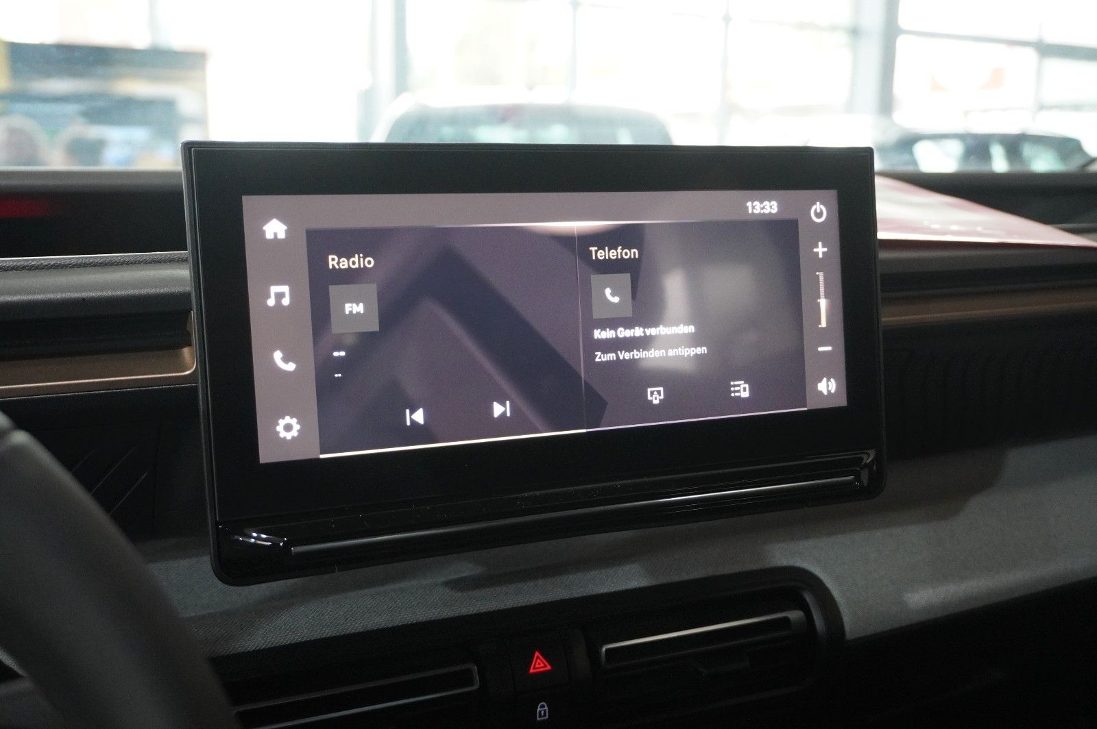 Fahrzeugabbildung Citroën C3 Aircross 1.2 HYBRID PLUS DSC NAVI/LED/KAMERA