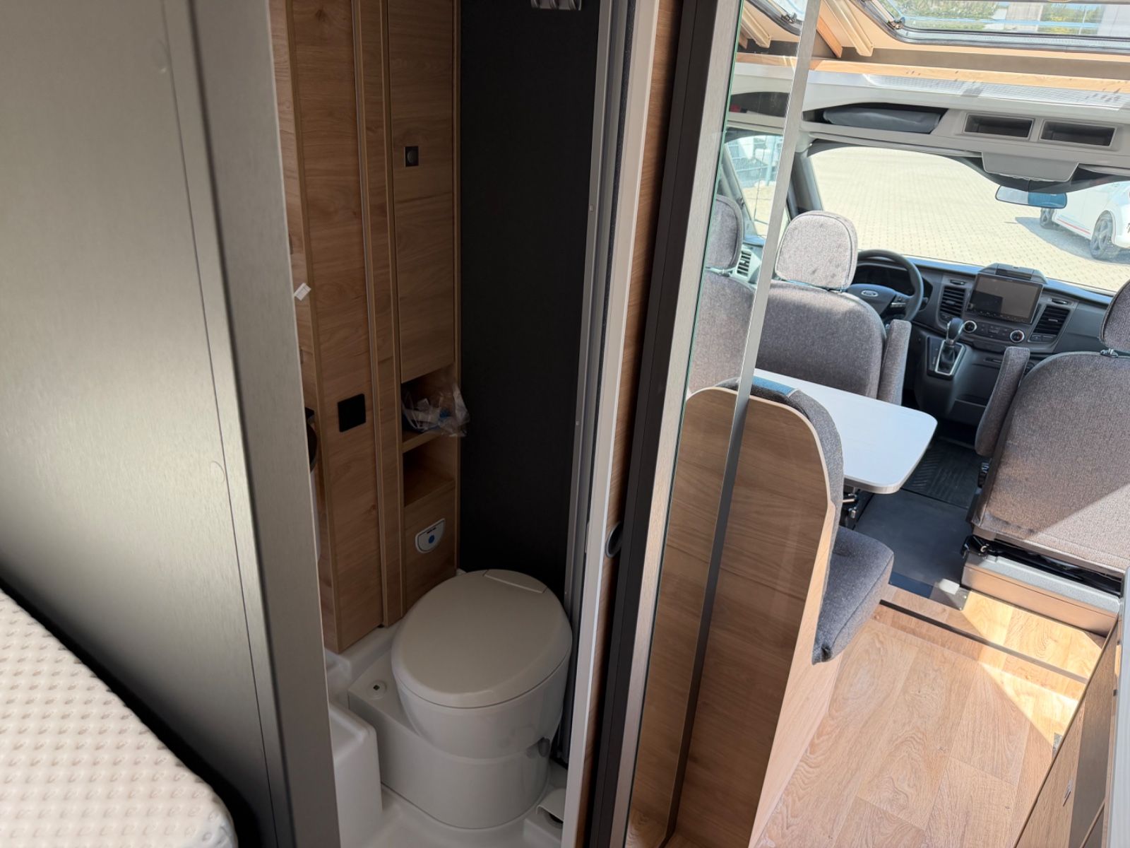 Fahrzeugabbildung Dethleffs Globebus Go T45 sofort reisefertig