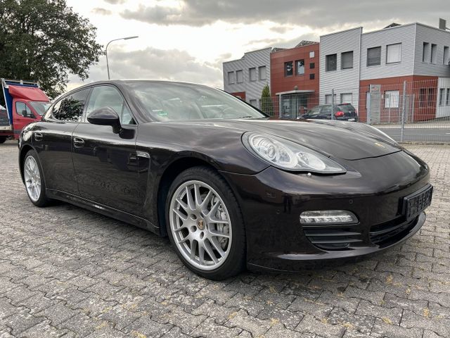 Porsche Panamera S