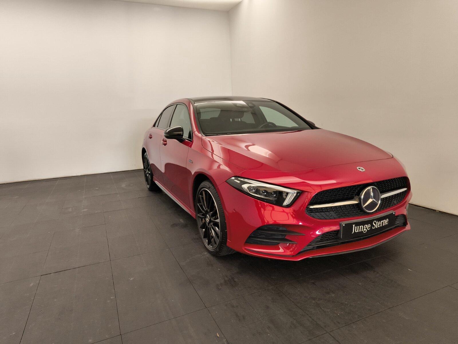 Mercedes-Benz A 250e Limo AMG Edition Pano Multibeam 19" Cam