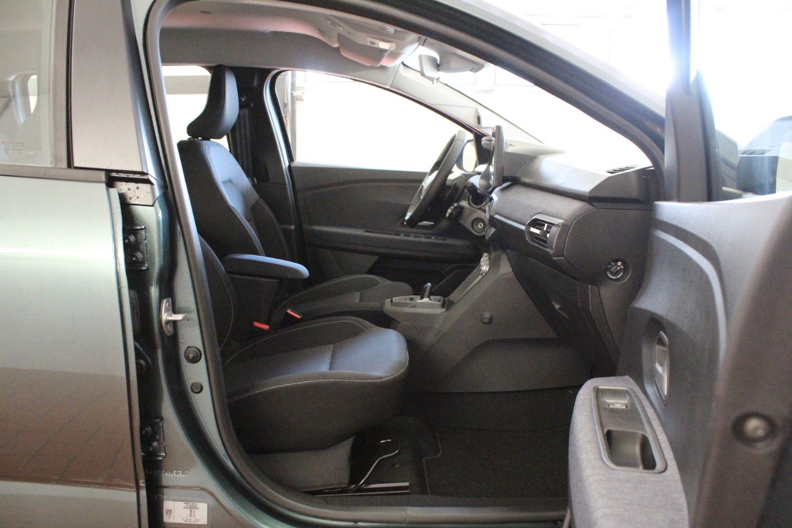 Fahrzeugabbildung Dacia Sandero Expression ECO-G 120 *Sitzhz*LPG*Kamera