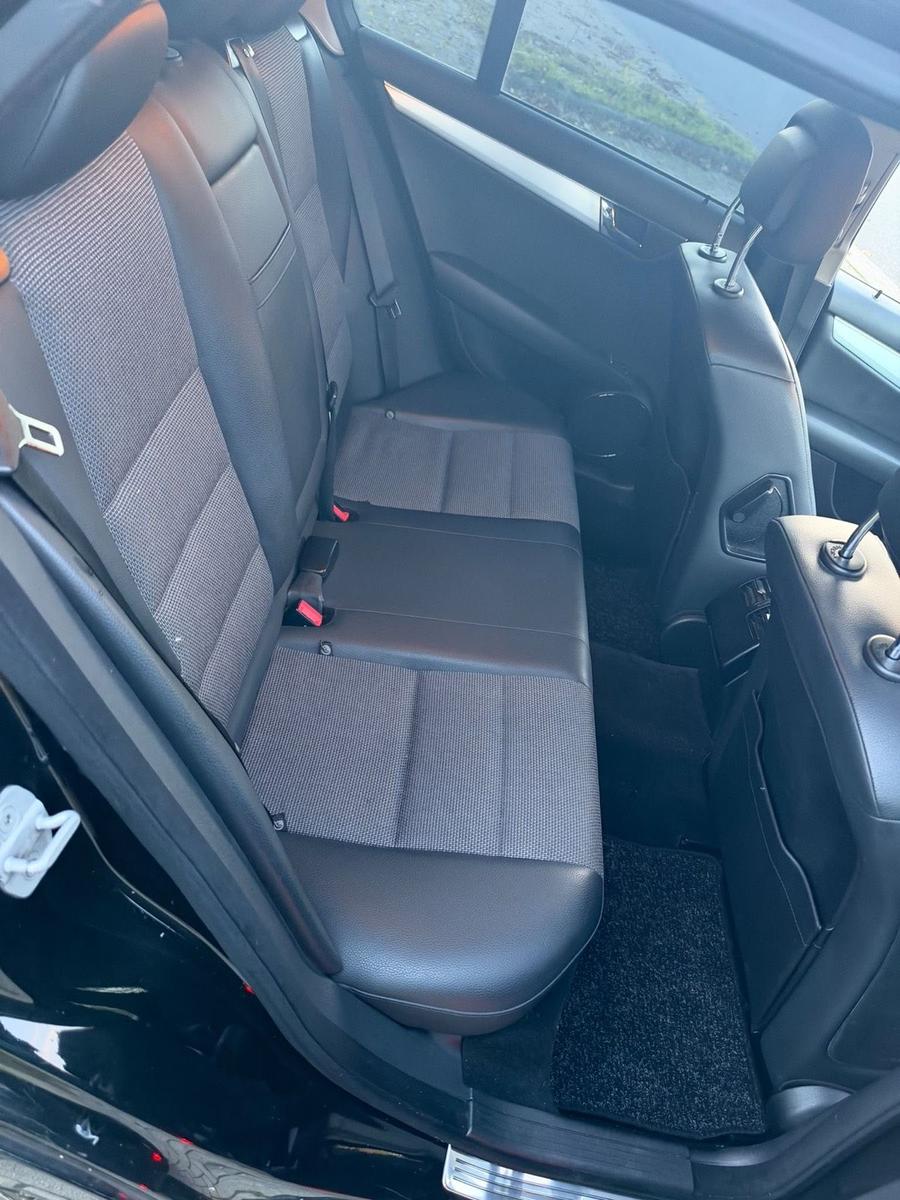 Mercedes-Benz C220 2010 — photo 5